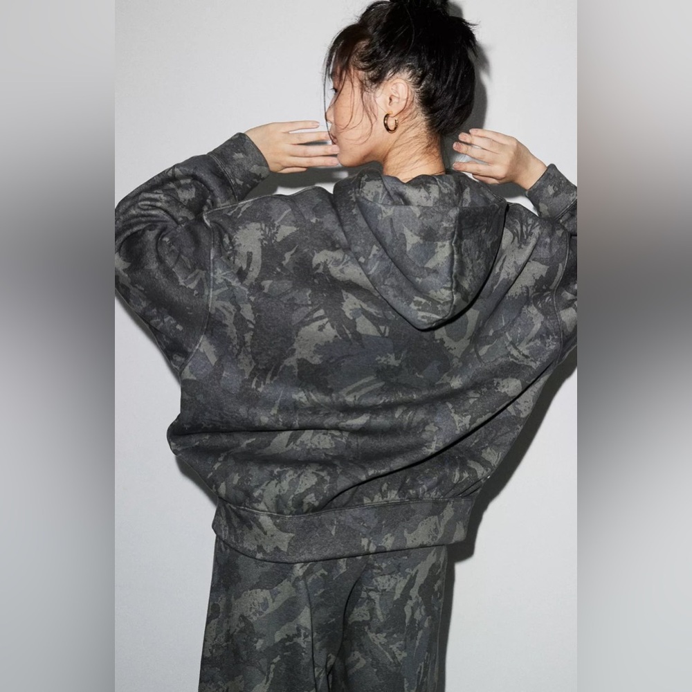 Urban Outfitters UO Out From Under Camo Hoodie Sweatshirt Jogger Sweatpant Small - Picture 3 of 9